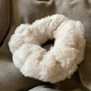 Kaitlyn Bristowe Send Nudes Scrunchie